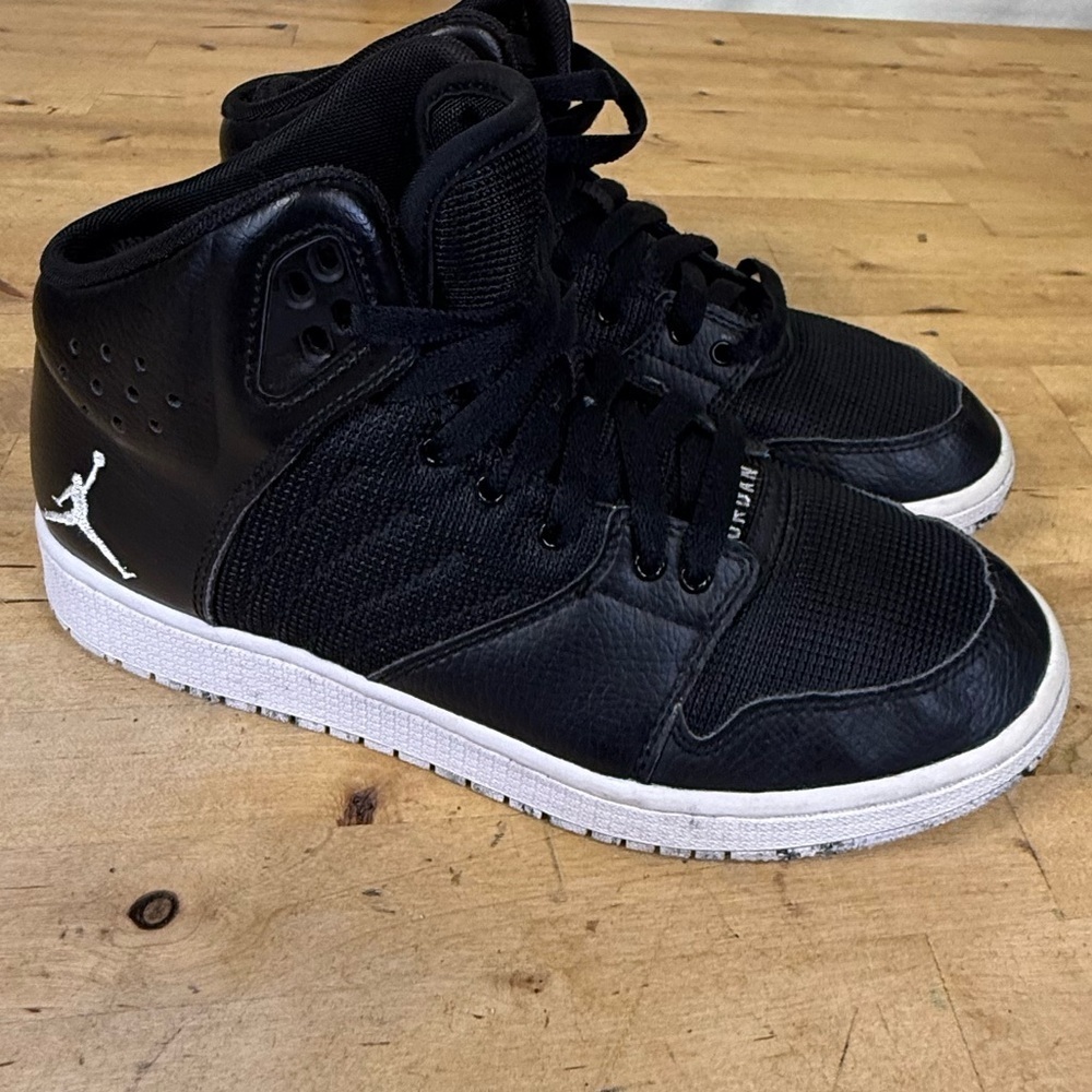Jordan Flight Origin 3 Black White Youth 5.5 / Women’s 7 - Picture 7 of 16